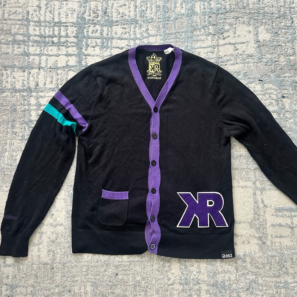 Kidrobot brand cardigan Purple & Teal with "KR" logo sz Large